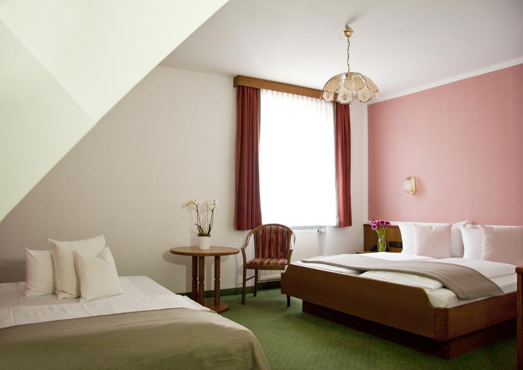 Stadthotel 에르딩 외부 사진